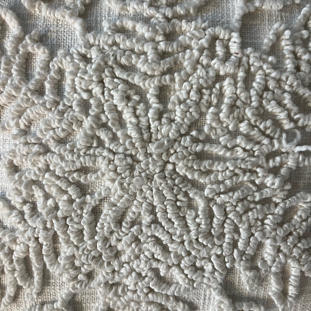 Pillow - Picture 2 of 3